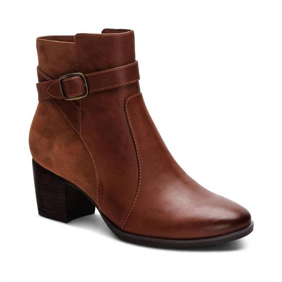 NEW AETREX women's rebecca heel boot in cognac